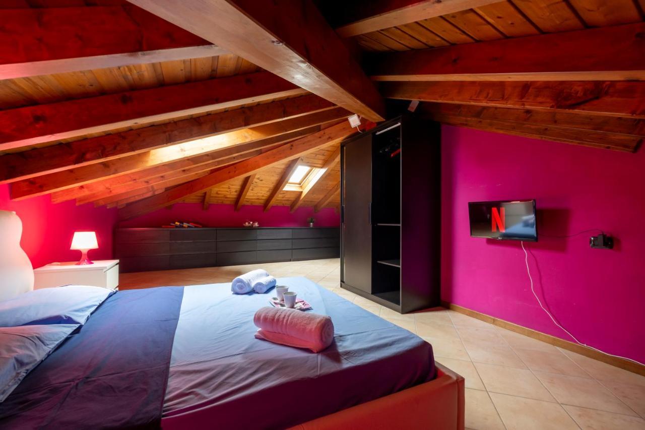 Апартаменти Leonardo Academy In 5' - Parcheggio Gratis - Laghi & Wi-Fi Сесто-Календе Екстер'єр фото